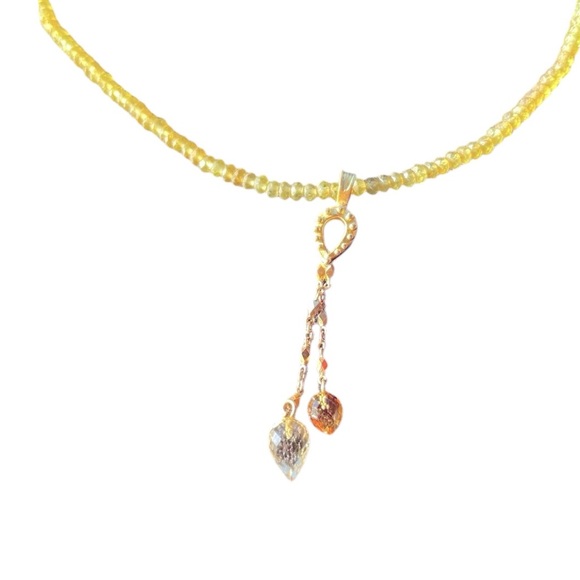 22 K Gold and Peridot necklace with Citrine Briolettes - Picture 8 of 12